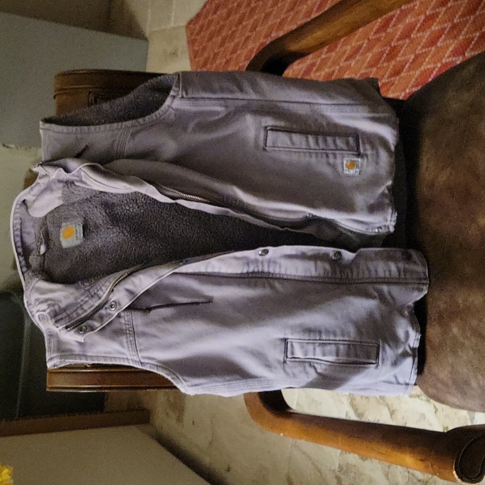 Carhartt sherpa lined hooded vest